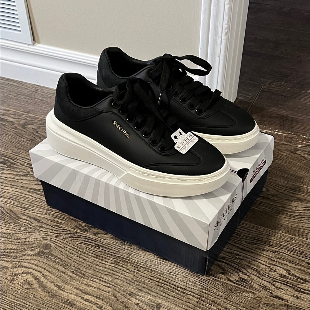 Skechers Women's Black and White Sneakers